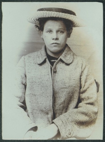 Ethel Penman, domestic servant, arrested for theft, 1906