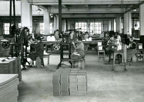 Employees at the Co-operative Wholesale Society’s printing works in Pelaw. Circa 1920s.