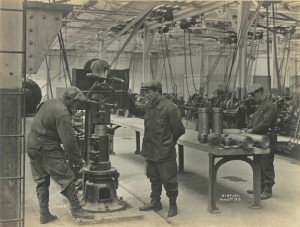  Riveting the base plate of a shell, June 1916 (TWAM ref.1027/271)