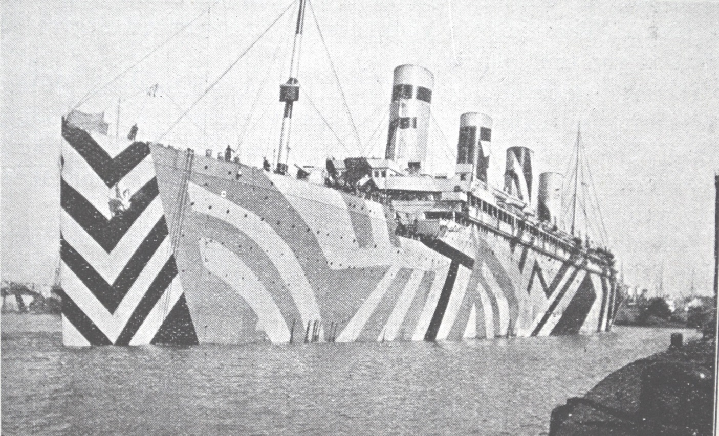 7. Photograph of the port side of RMS Olympic used by Wilkinson. This image illustrates very well the principle of carrying the starboard side design around the bow.